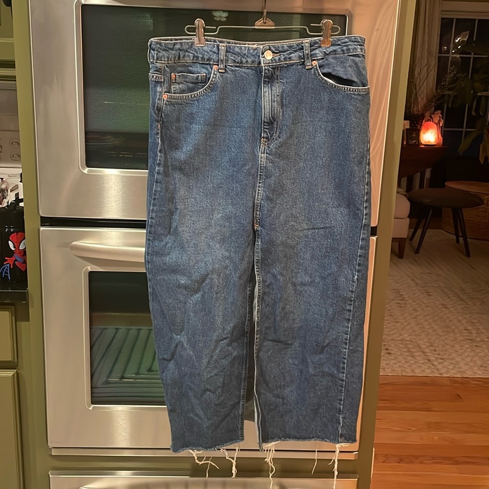 Denim max skirt, middle slit, raw hem